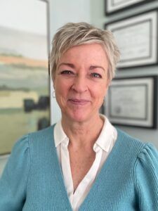 2022 Portrait warm headshot